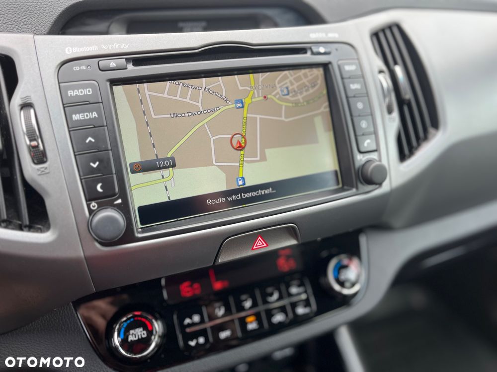 Kia Sportage 2.0 CRDI 4WD Fifa World Cup Edition - 9