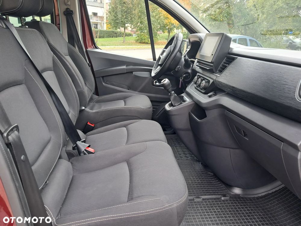 Renault Trafic - 10