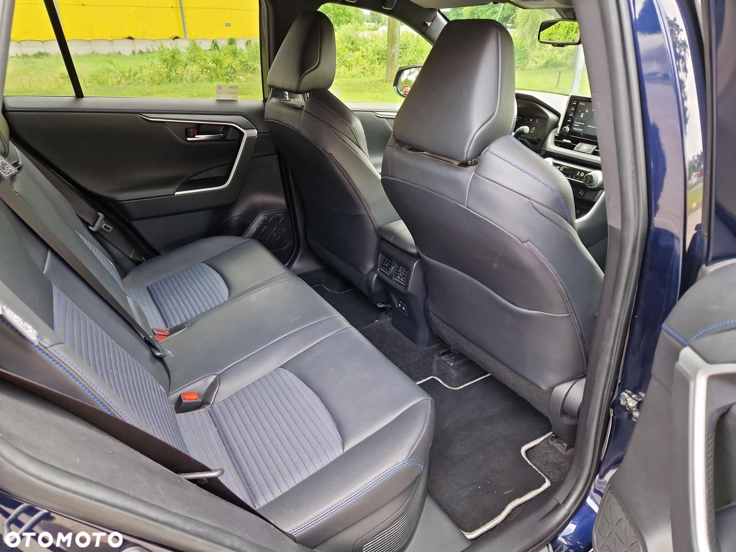 Toyota RAV4 - 14
