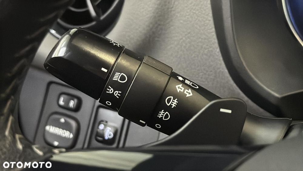 Toyota Yaris 1.5 Premium CVT - 27