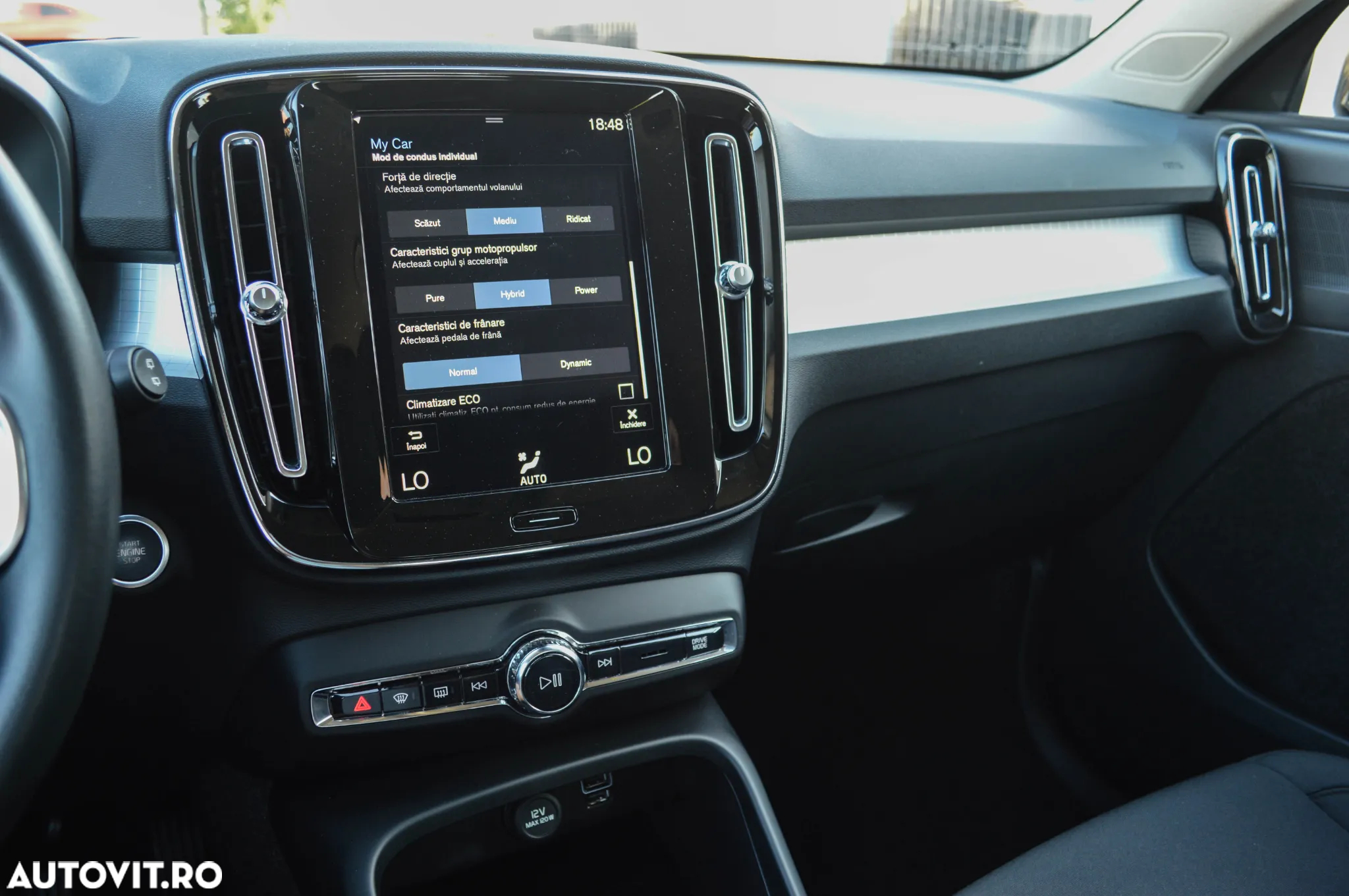 Volvo XC 40 Recharge T5 Twin Engine AT7 Inscription Expression - 26