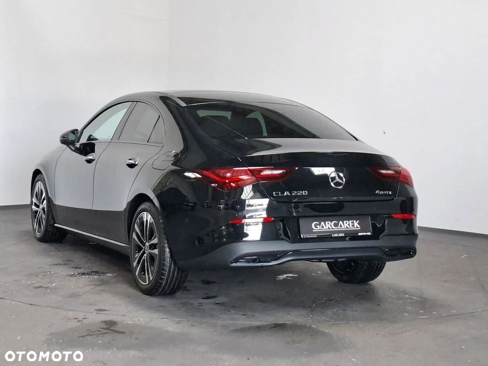 Mercedes-Benz CLA 220 4-Matic Progressive 7G-DCT - 8