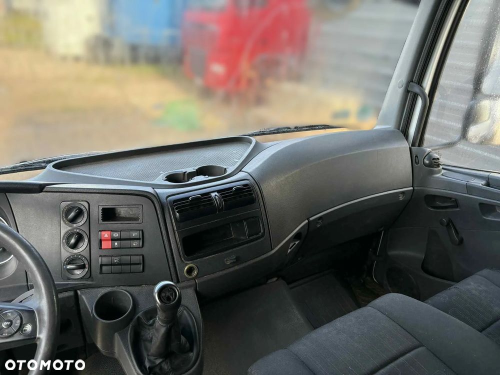 KABINA KOMPLETNA MERCEDES ATEGO EURO 6 - 8
