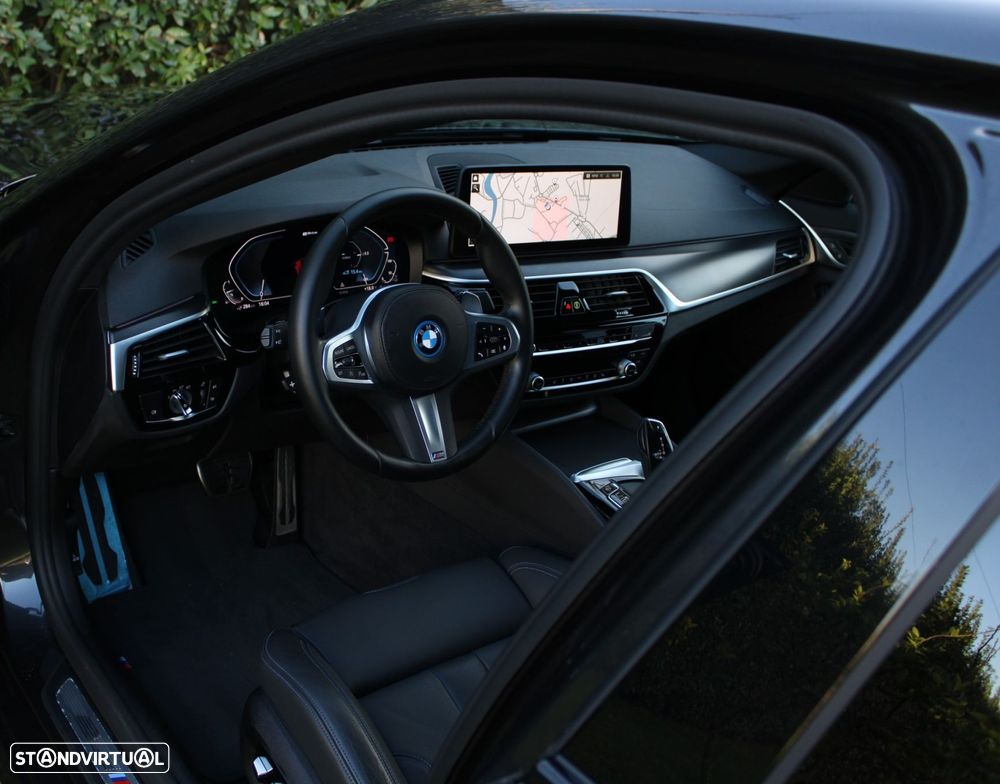 BMW 530 e Pack 50 anos M - 6