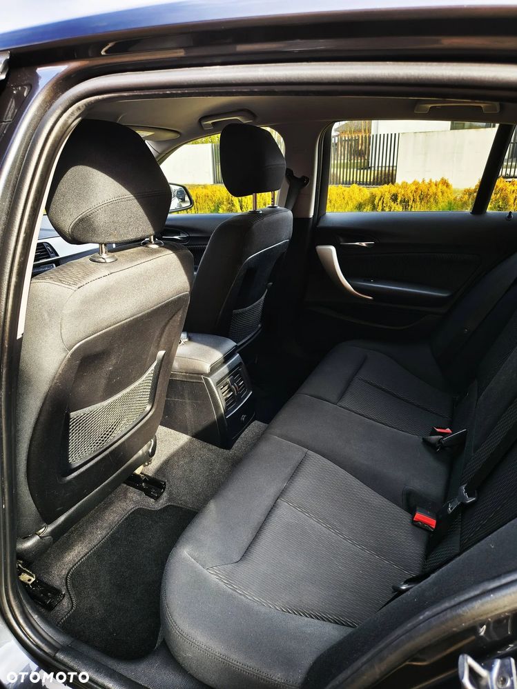 BMW Seria 1 118i - 10