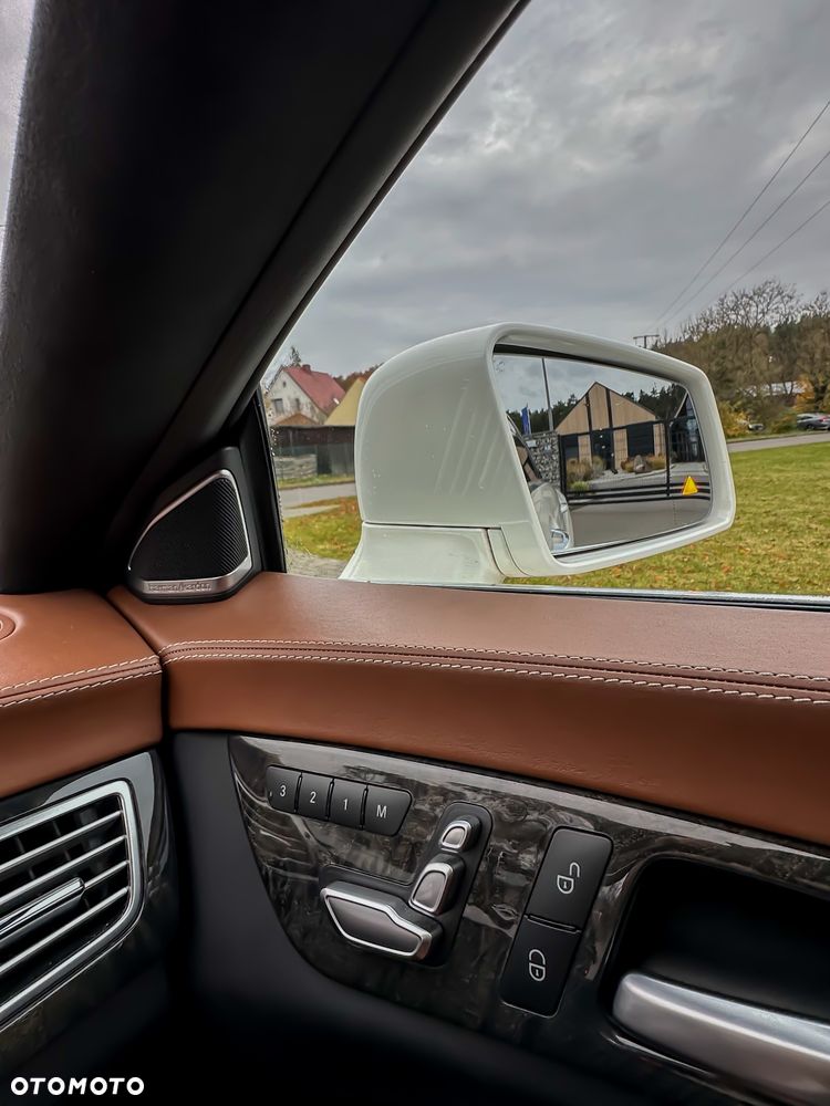 Mercedes-Benz CLS 350 d 4-Matic - 32