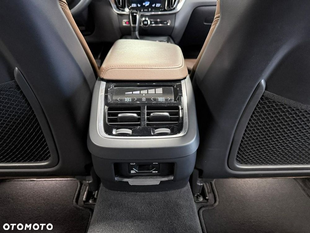 Volvo V60 D3 Inscription - 27