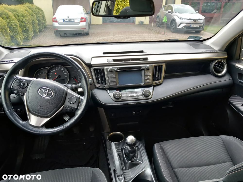 Toyota RAV4 2.0 D-4D Active - 11