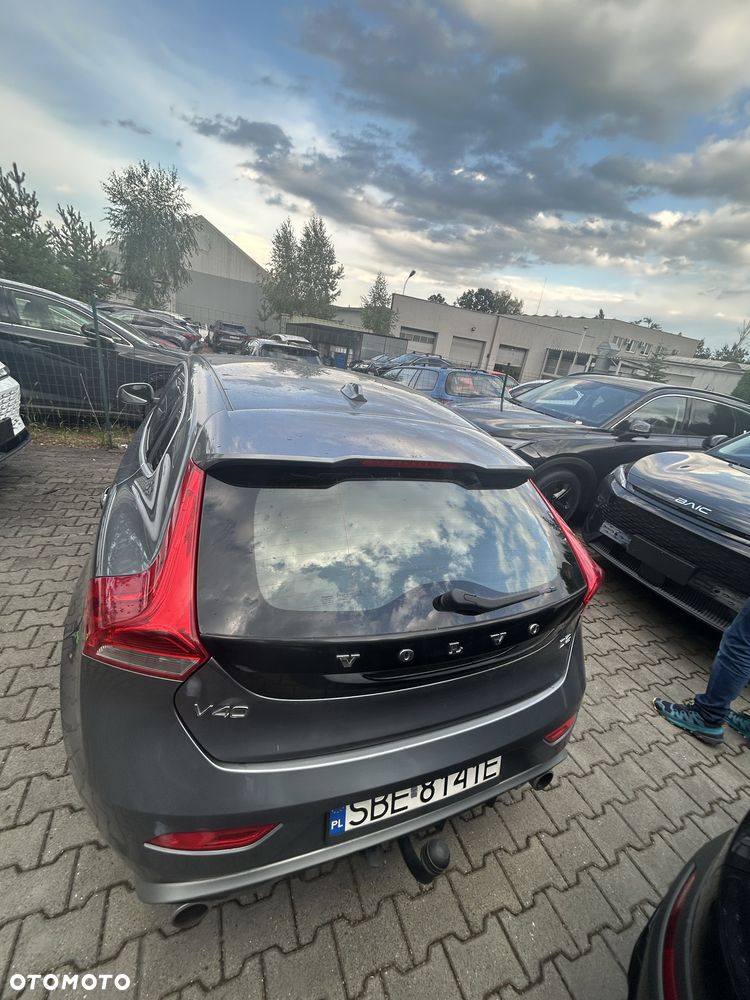 Volvo V40 - 4