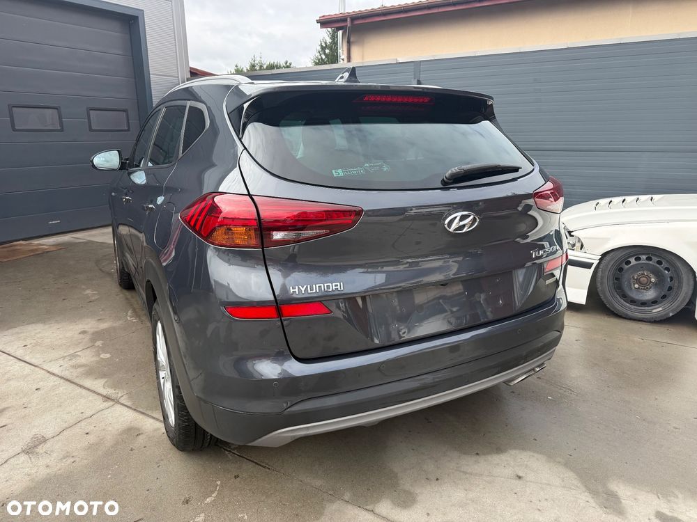 Hyundai Tucson 1.6 CRDi 48V-Hybrid 2WD DCT Select - 24