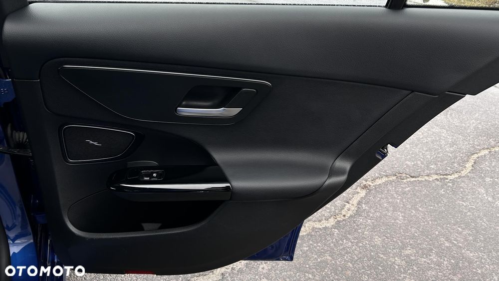 Mercedes-Benz Klasa C - 27