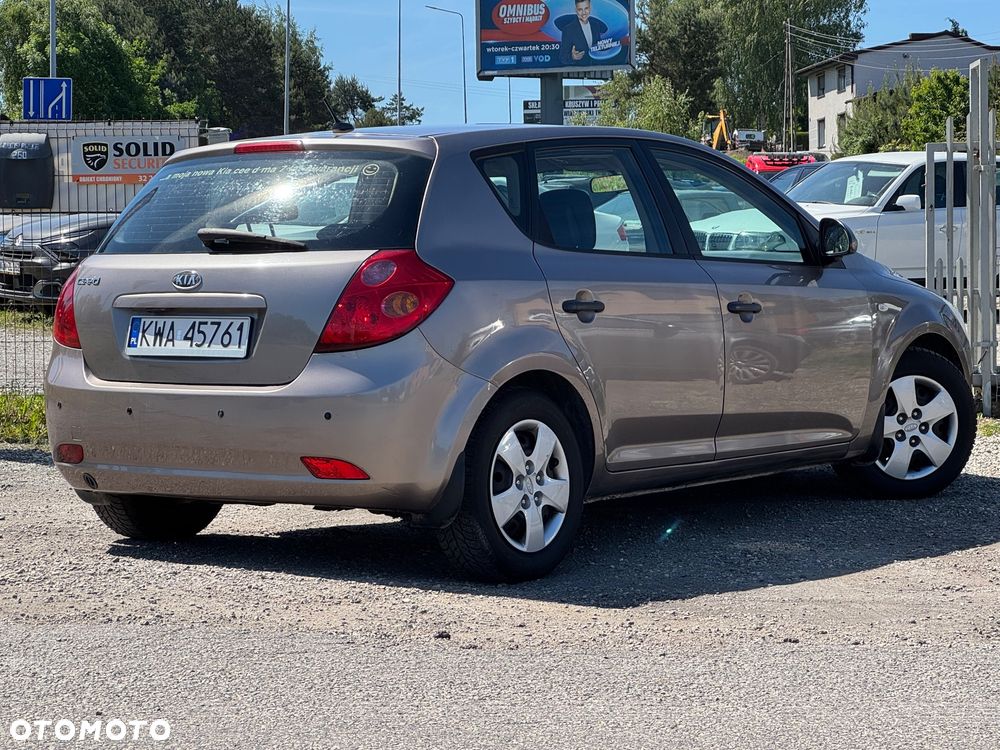 Kia Ceed 1.6 Comfort - 9