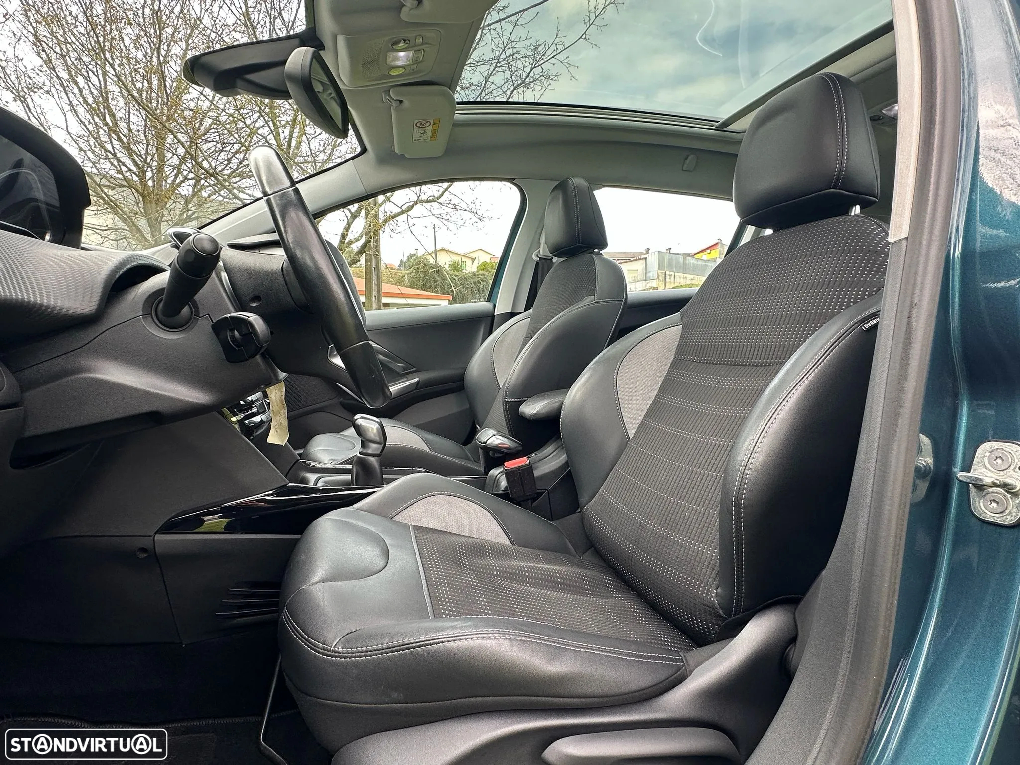 Peugeot 2008 1.6 BlueHDi Allure - 4