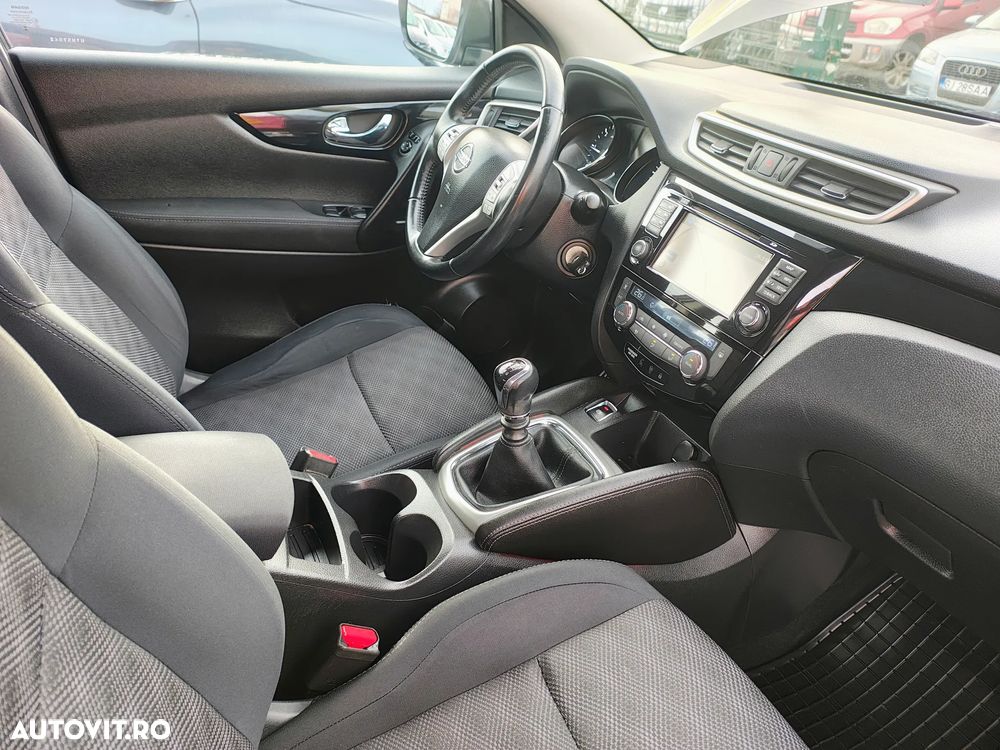 Nissan Qashqai 1.6 DCI N-Connecta - 8