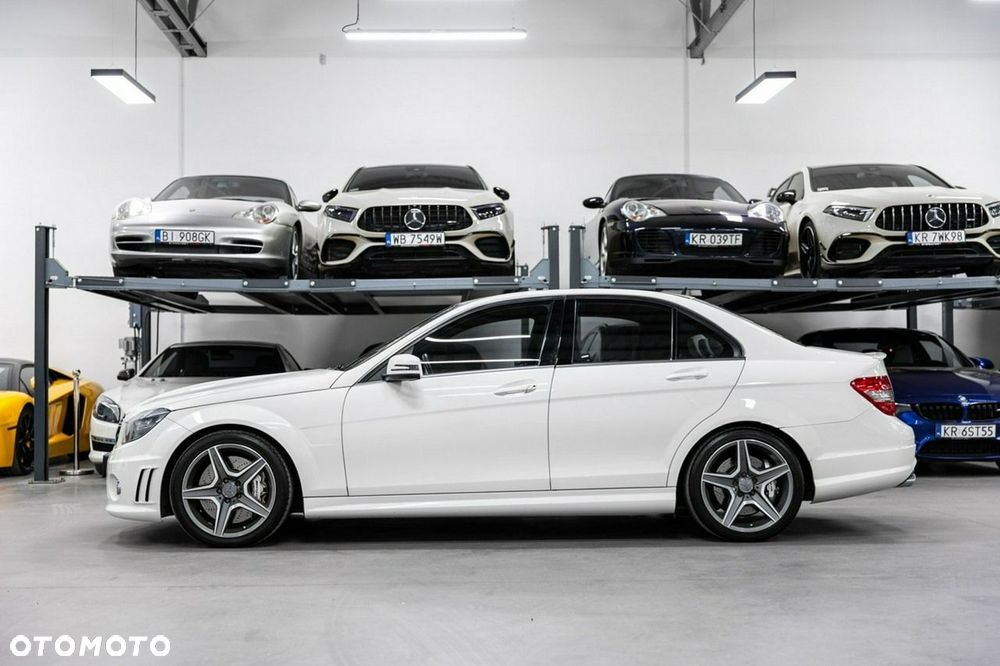 Mercedes-Benz Klasa C 63 AMG AMG SPEEDSHIFT MCT - 9
