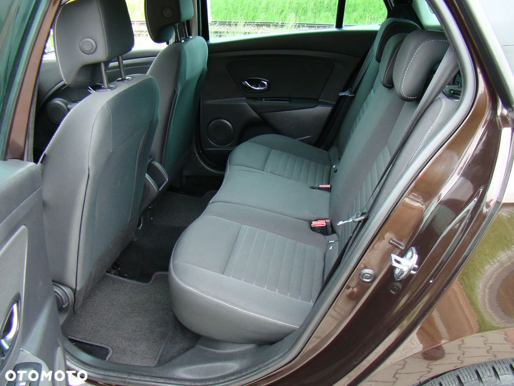 Renault Megane 1.6 16V 110 LIMITED - 28