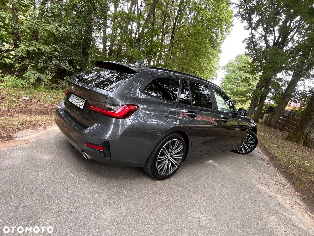 BMW Seria 3 318d Luxury Line Purity - 4
