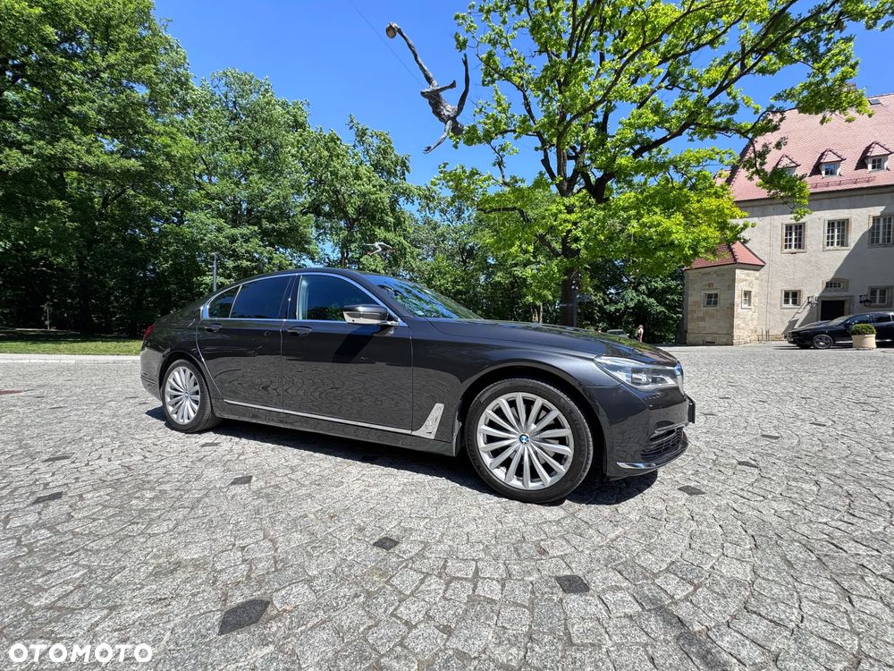 BMW Seria 7 - 2