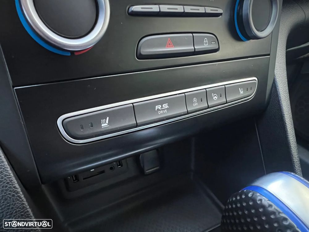 Renault Mégane 1.6 TCe GT EDC - 24