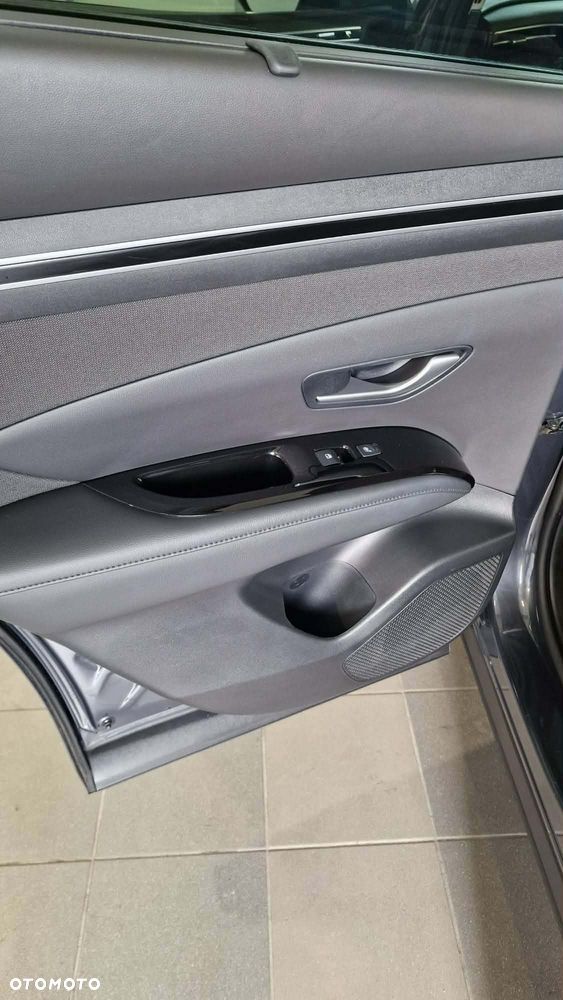 Hyundai Tucson 1.6 T-GDi 48V Executive 4WD DCT - 8