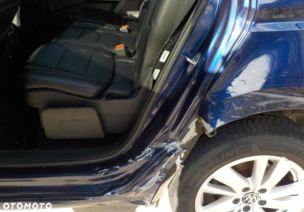 Volkswagen Touran - 9