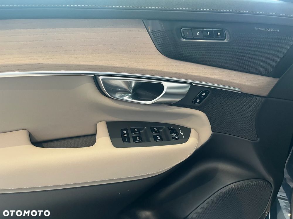 Volvo XC 90 B5 B AWD Plus Bright - 16