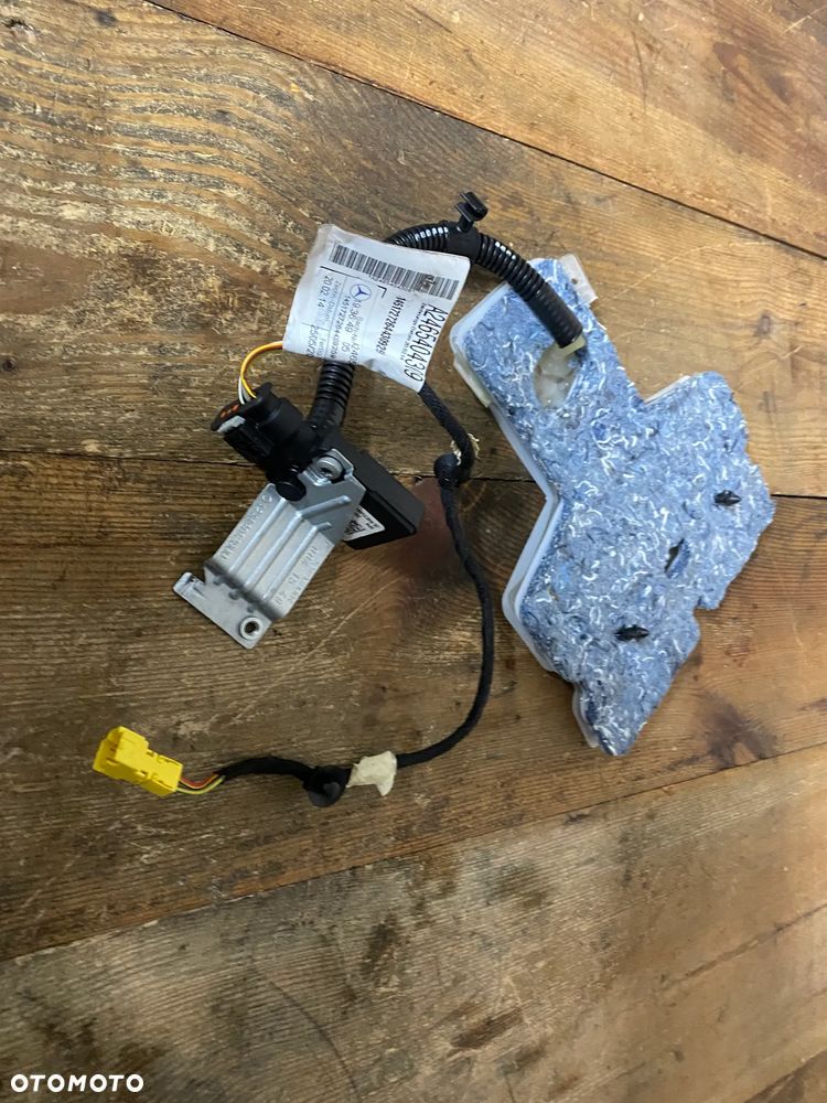 MERCEDES cla 117 176 czujnik zajetosci fotela A 1178700110 - 2