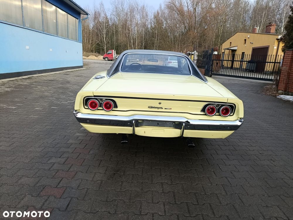Dodge Charger - 11
