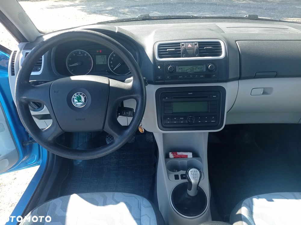 Skoda Roomster 1.6 16V Style - 9