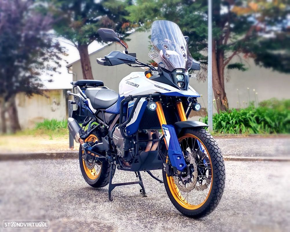 Suzuki DL V-Strom 800 DE - 1