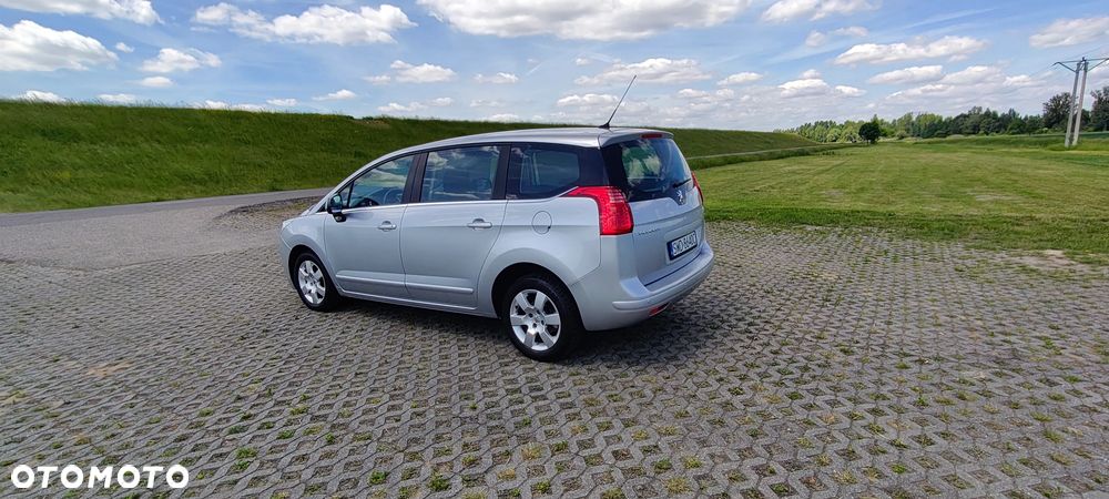 Peugeot 5008 120 VTi Premium - 3