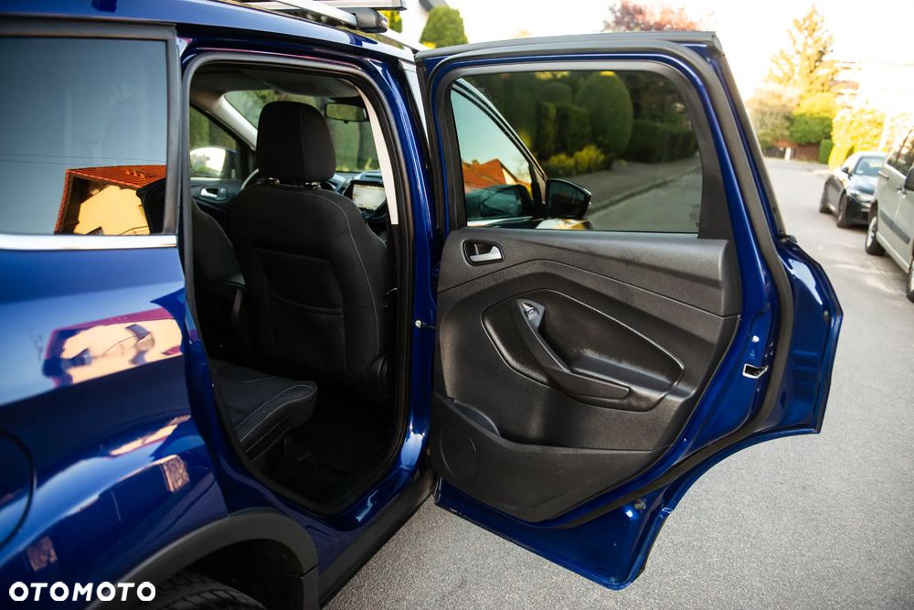 Ford Kuga 2.0 TDCi 4x4 Titanium - 33
