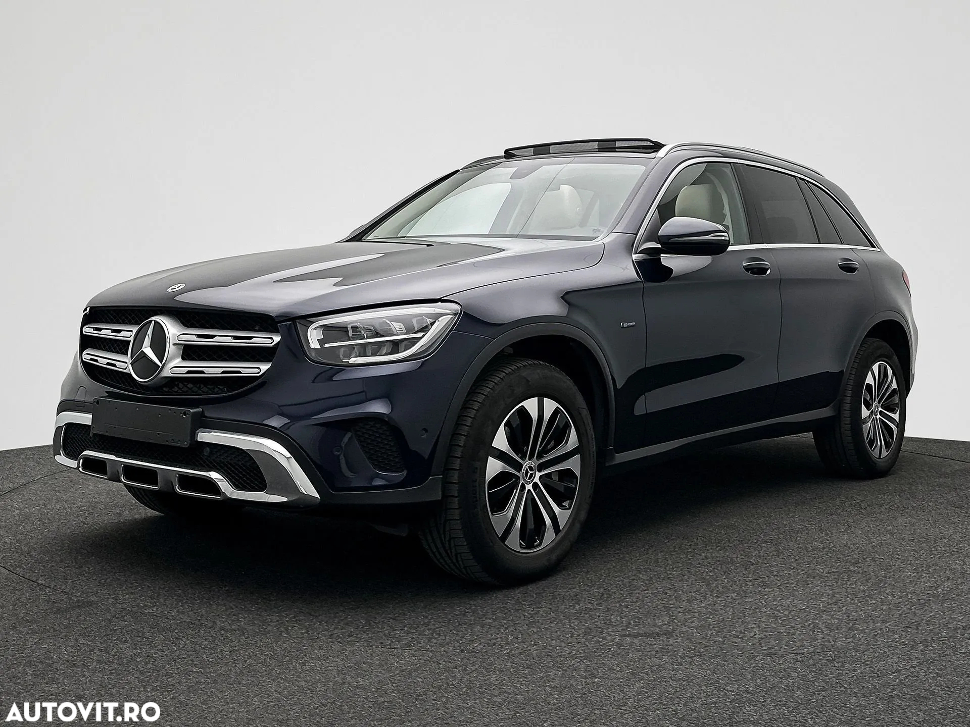 Mercedes-Benz GLC 300 e 4MATIC - 23