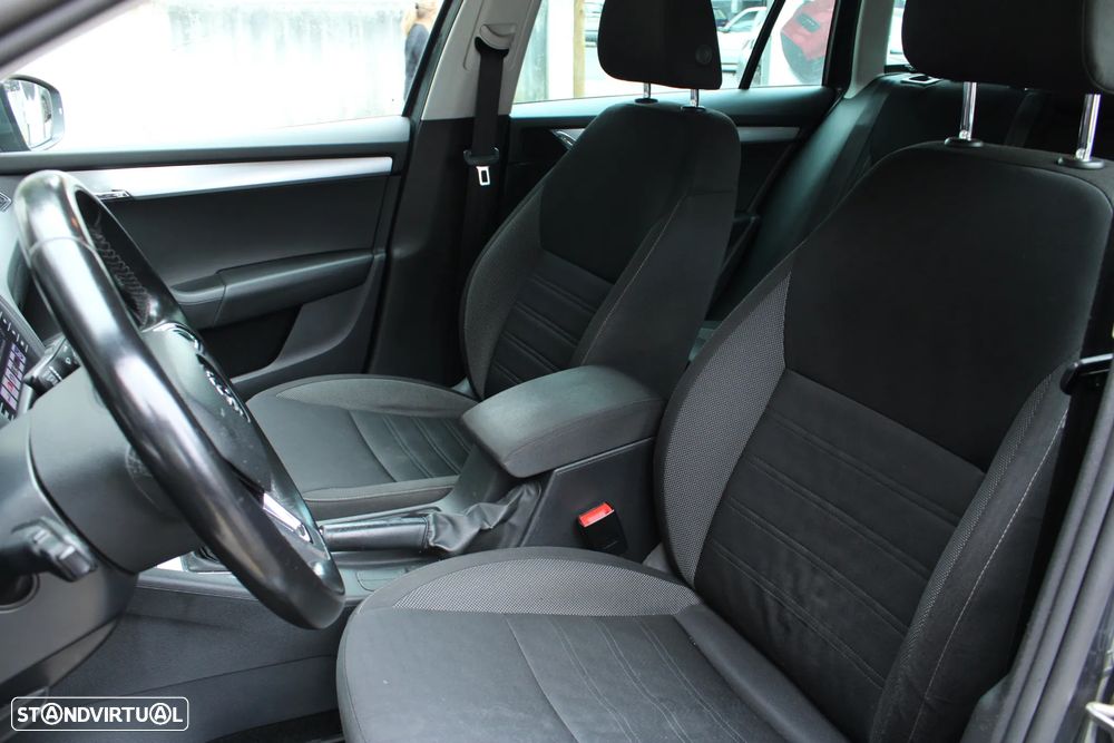 Skoda Octavia Break 1.6 TDi Ambition DSG - 28