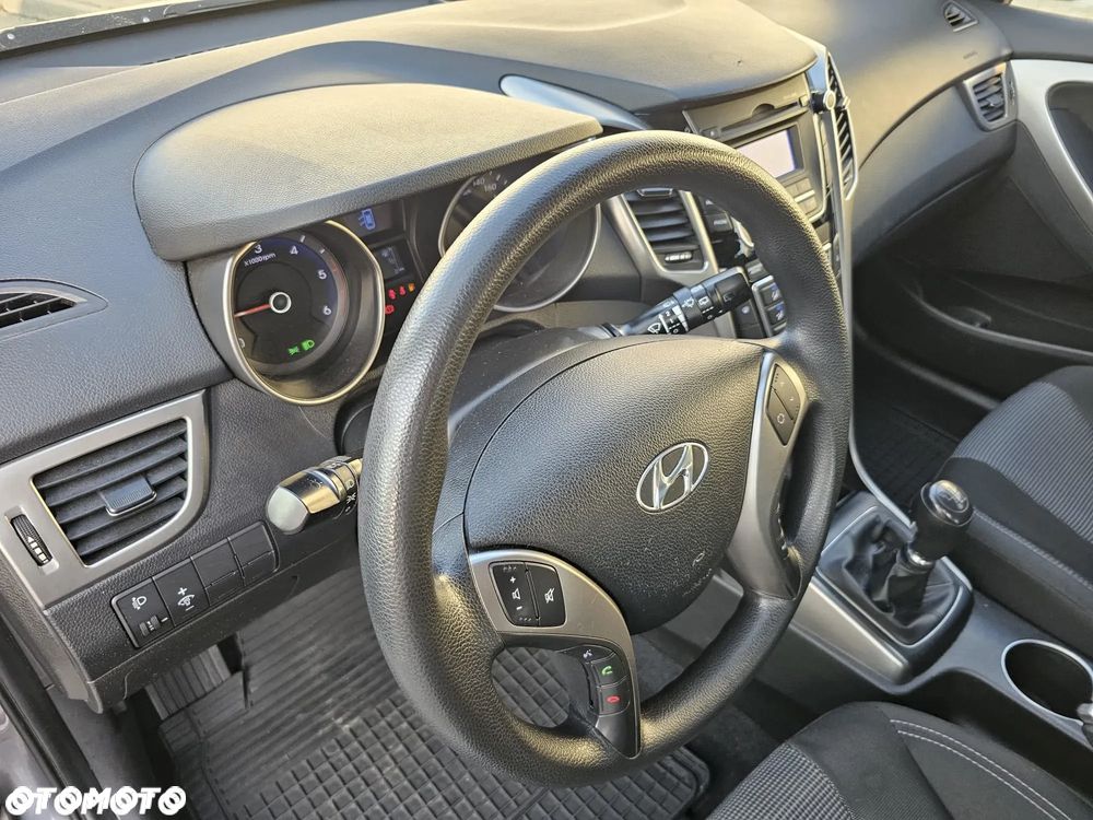 Hyundai i30 1.4 CRDi Premium - 12