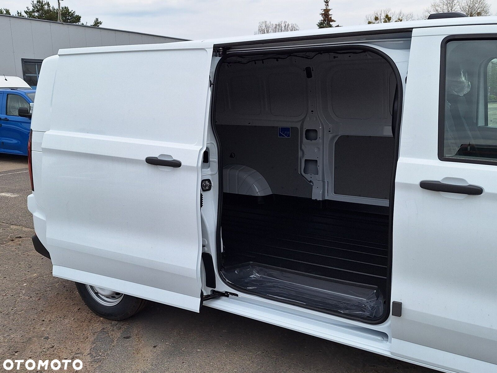 Volkswagen Transporter Furgon, 2,0TDI 150KM, 6-bieg.manualna, r.o :3500 mm - 17