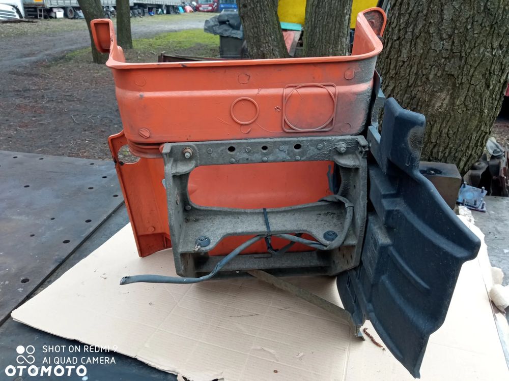 stopień prawy RENAULT premium DXI - 1