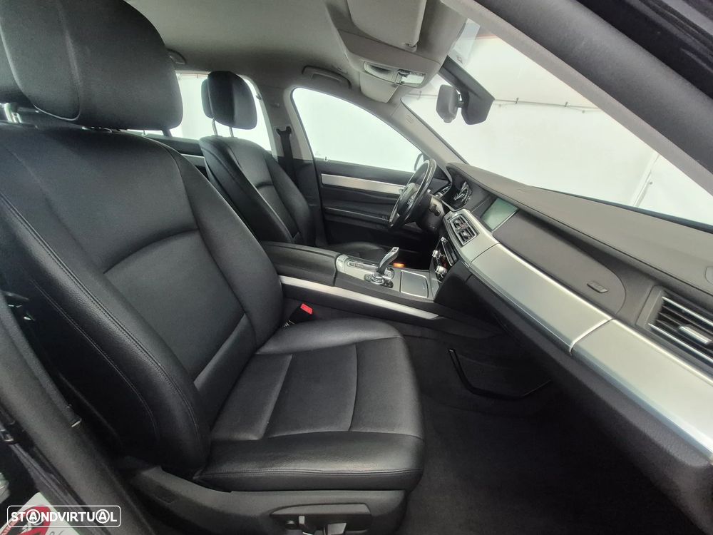 BMW 730 d xDrive - 21