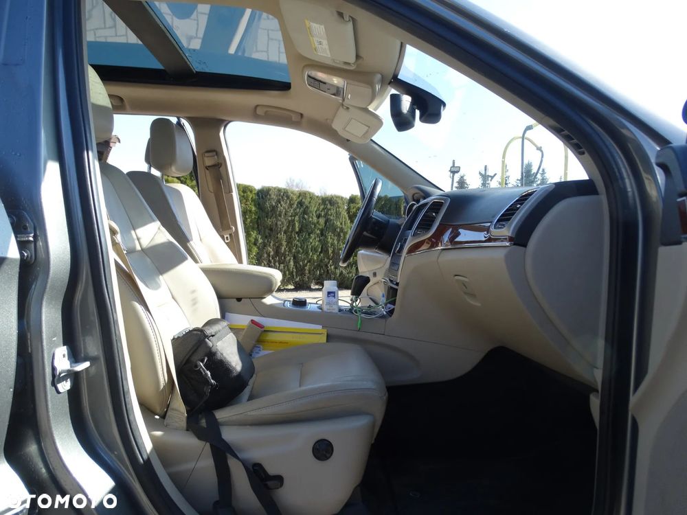 Jeep Grand Cherokee - 15