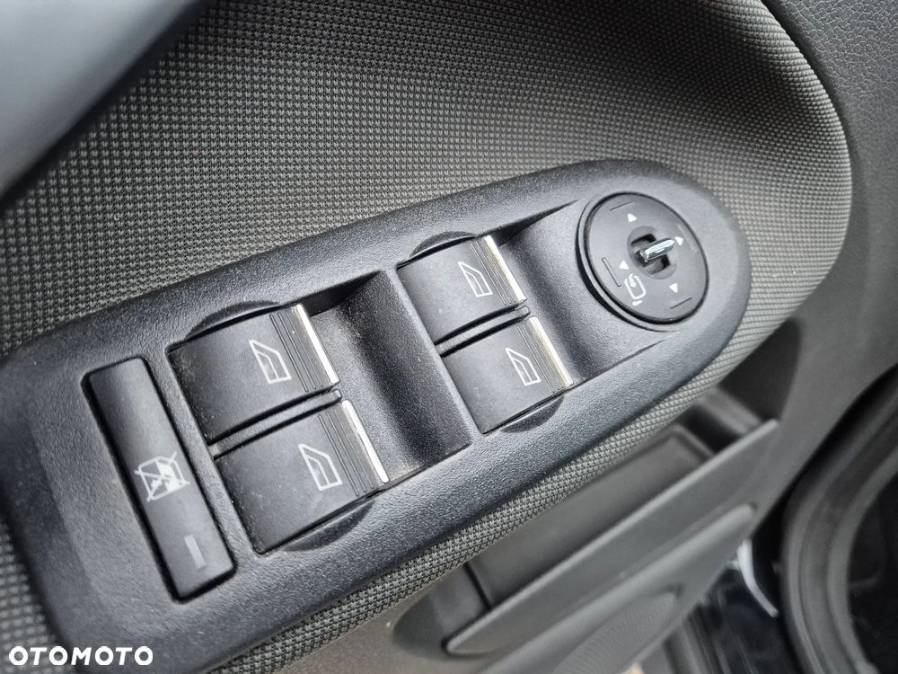 Ford Kuga 2.0 TDCi 2x4 Trend - 9