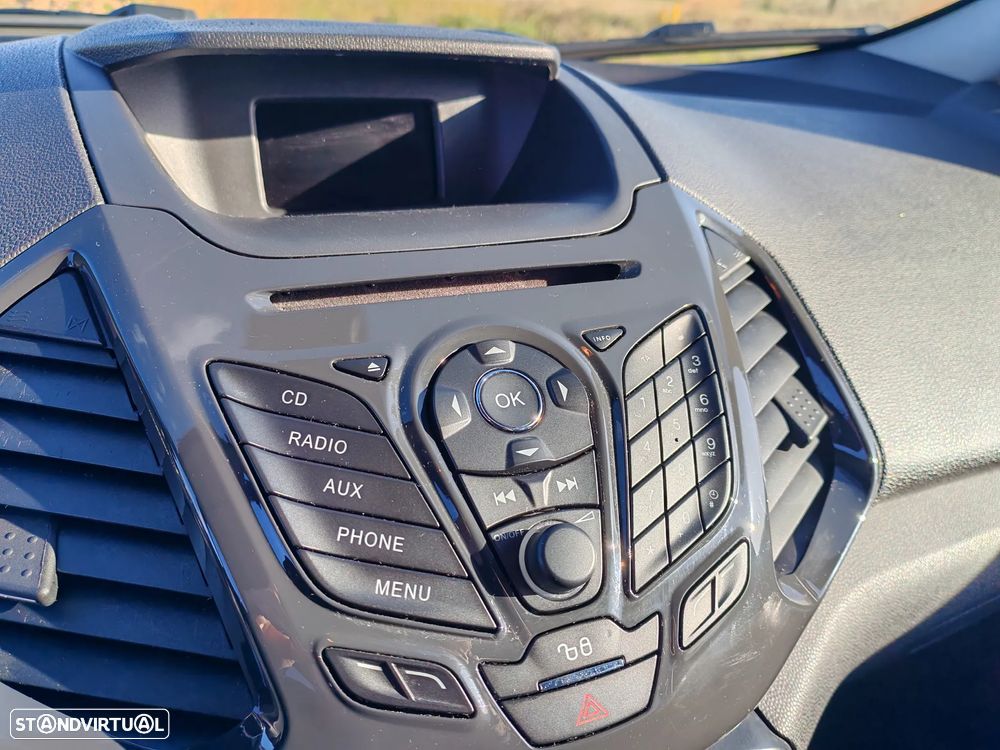 Ford EcoSport 1.0 EcoBoost Titanium - 10