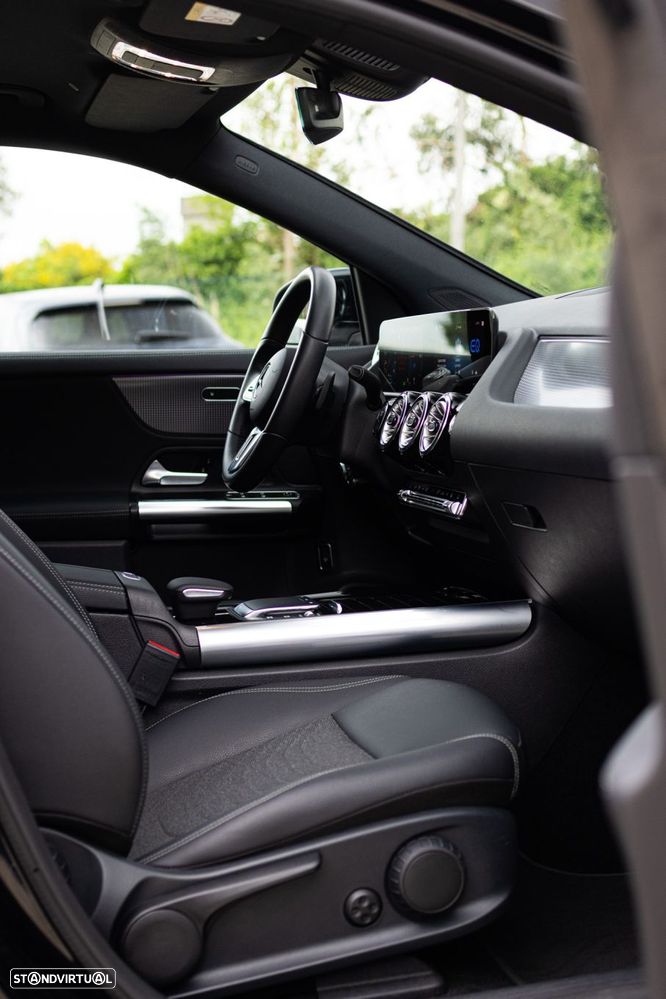 Mercedes-Benz EQA 300 4Matic Progressive - 22