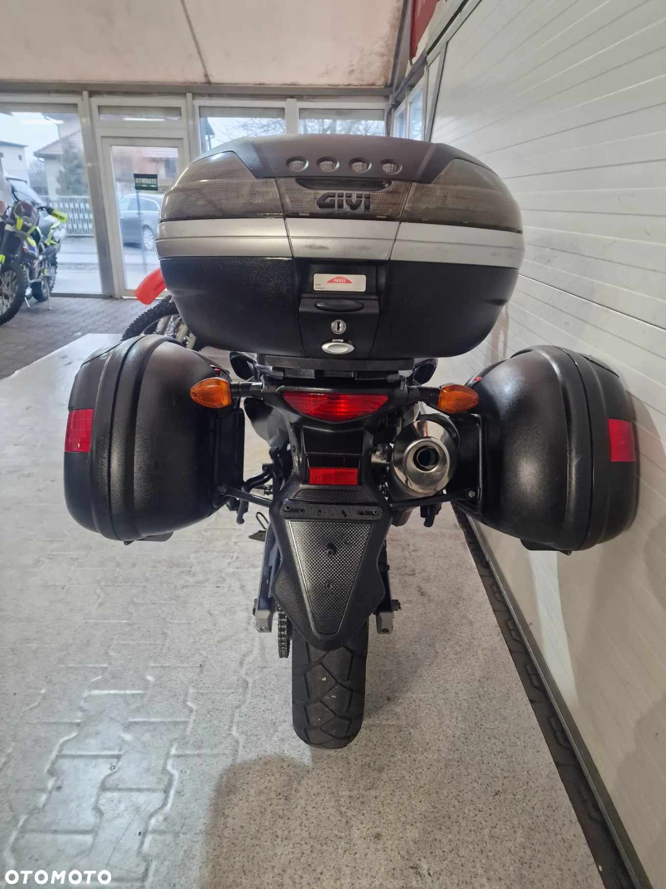 Suzuki DL - 4