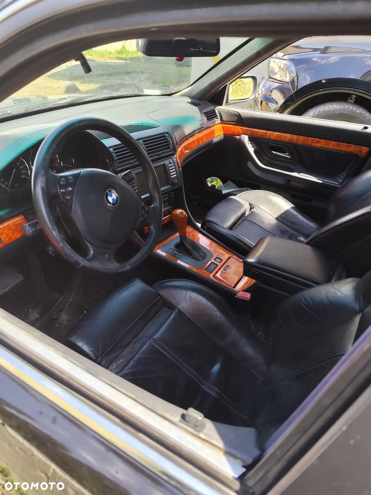 BMW Seria 7 - 5