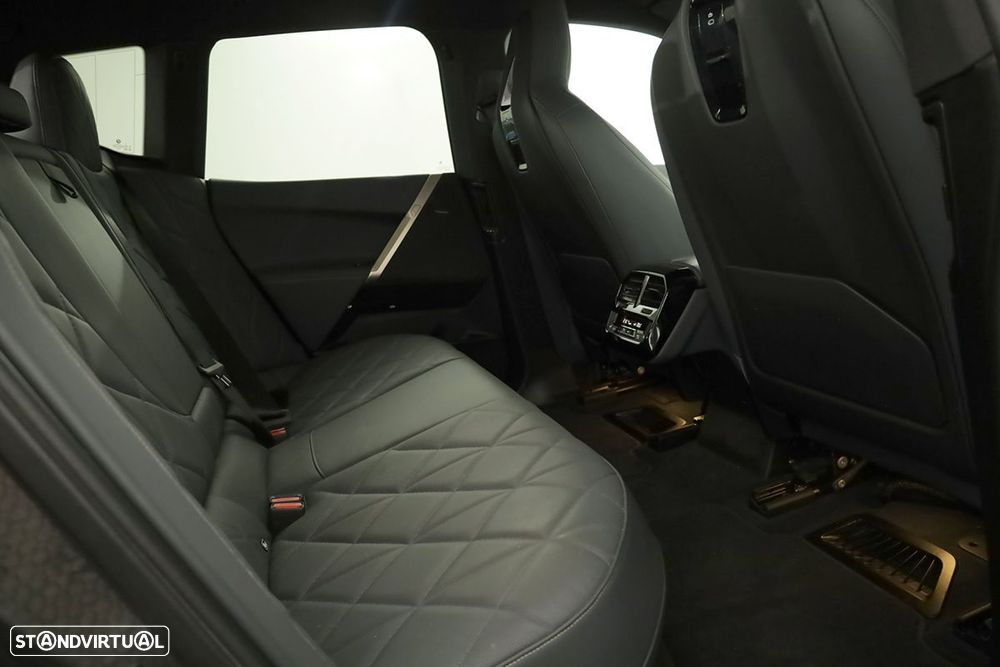 BMW iX xDrive 40 - 24