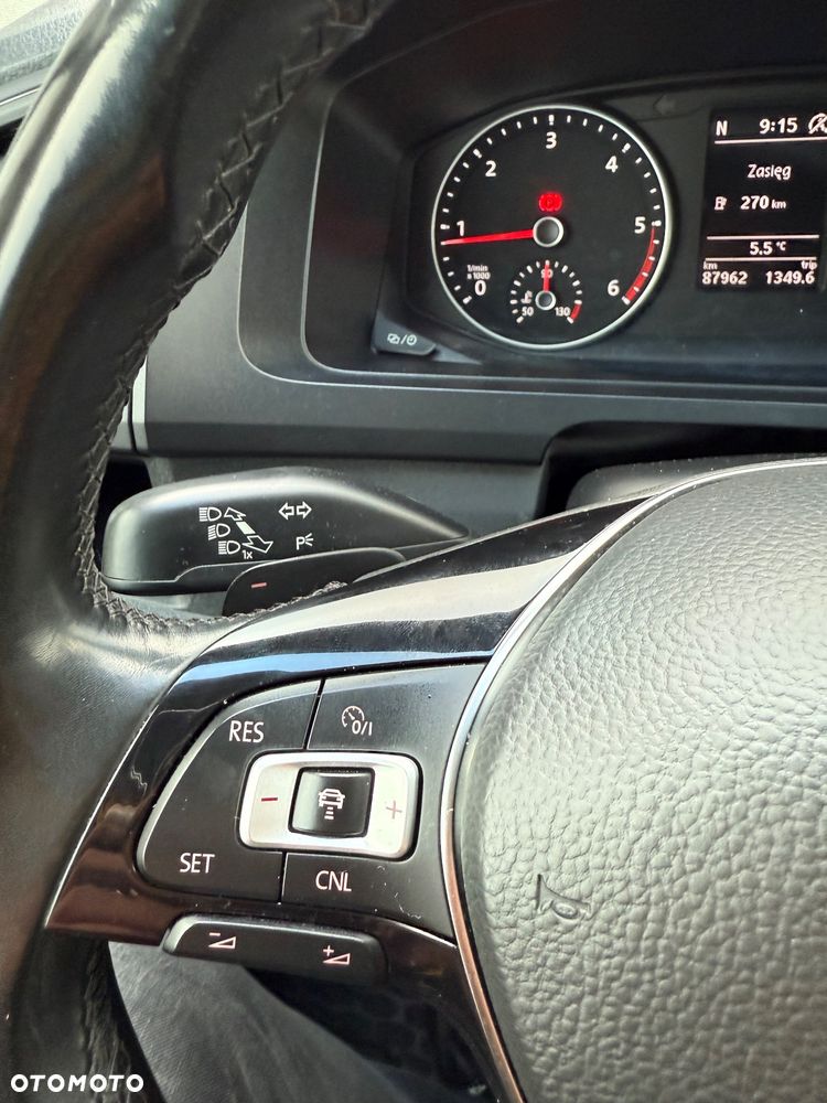 Volkswagen Caravelle 2.0 TDI L2 Highline 4Motion DSG - 26