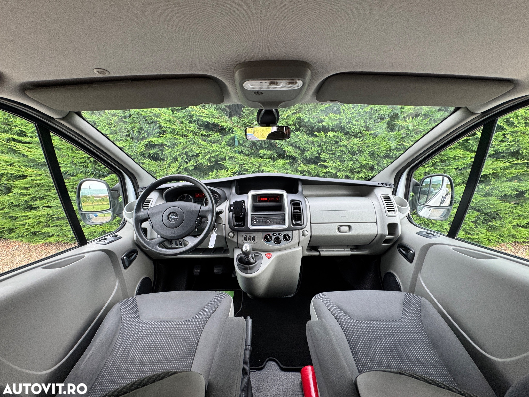 Opel Vivaro - 13