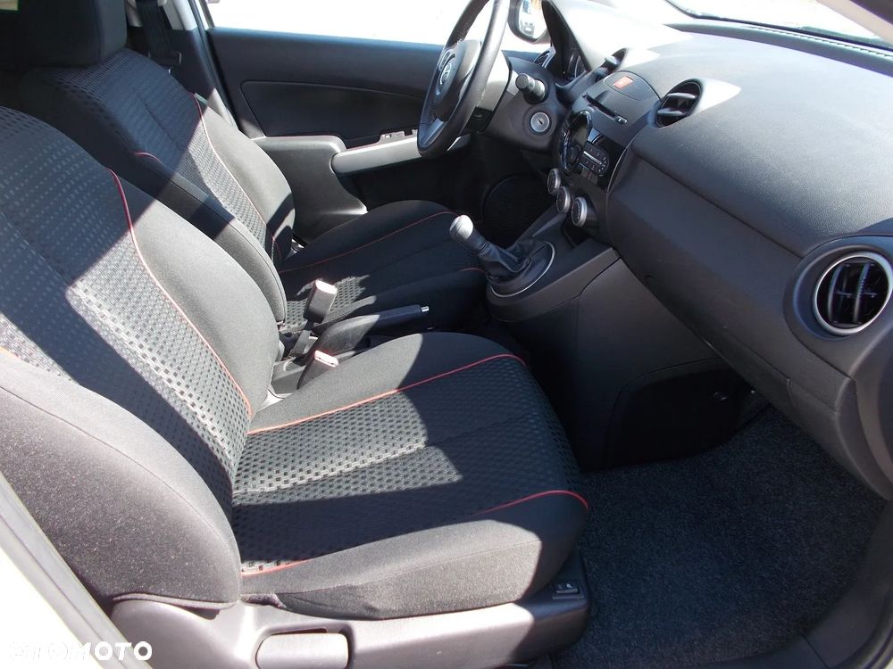 Mazda 2 1.3 MZR Active - 11