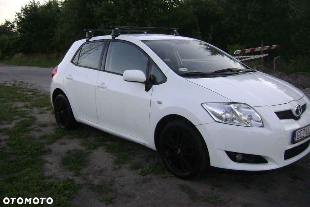 Toyota Auris 1.4 D-4D 2010 - 2