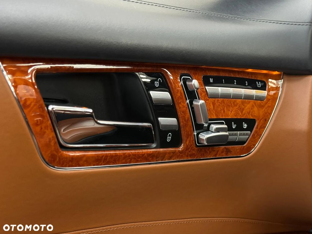 Mercedes-Benz CL 500 4Matic (BlueEFFICIENCY) 7G-TRONIC - 10